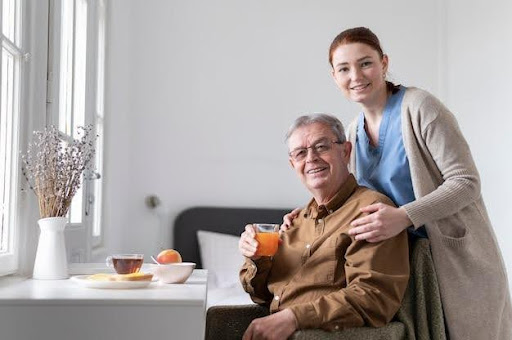 5 Reasons Why You Should Consider Assisted Living